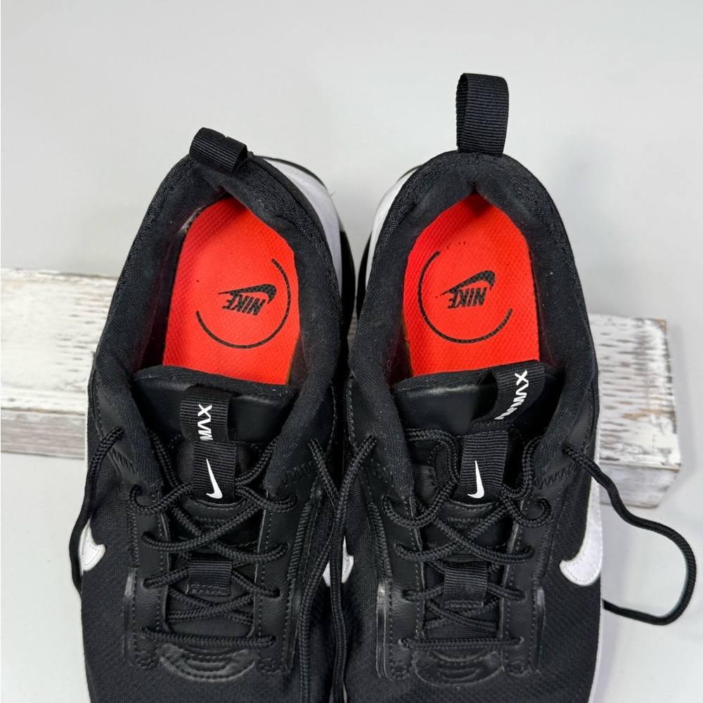 NIKE Women's Air Max Interlock Lite Sneakers Black/White-8 - Picture 8 of 9